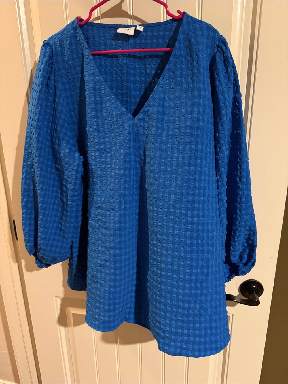 From Austria Relaxed V-Neck Seersucker Tunic Blouse in Royal Blue